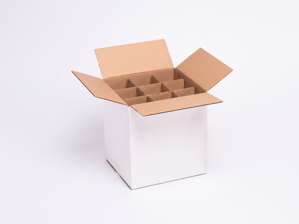 Glass bottle box with dividers, empty